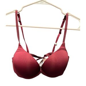 Victoria's Secret Deep Red push-up padded bra 32C